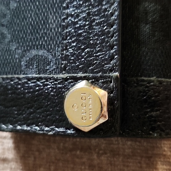 GUCCI key ring like Brandnew Condition - Picture 2 of 8